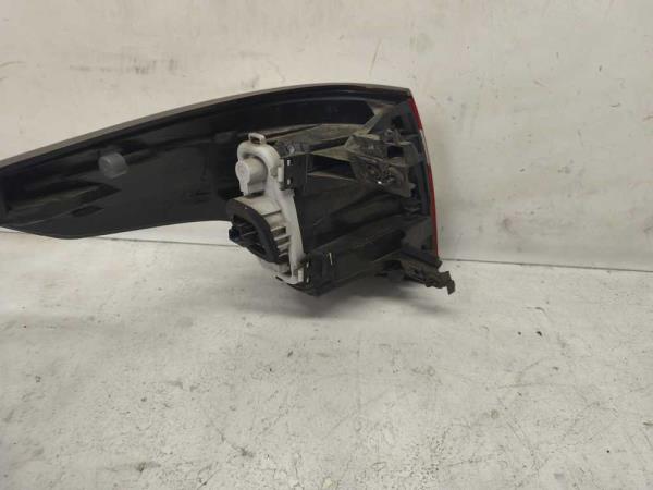 FEU ARRIERE DROIT CITROEN C4 - Vue 2